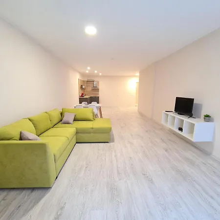 Apartment Happy 4*
